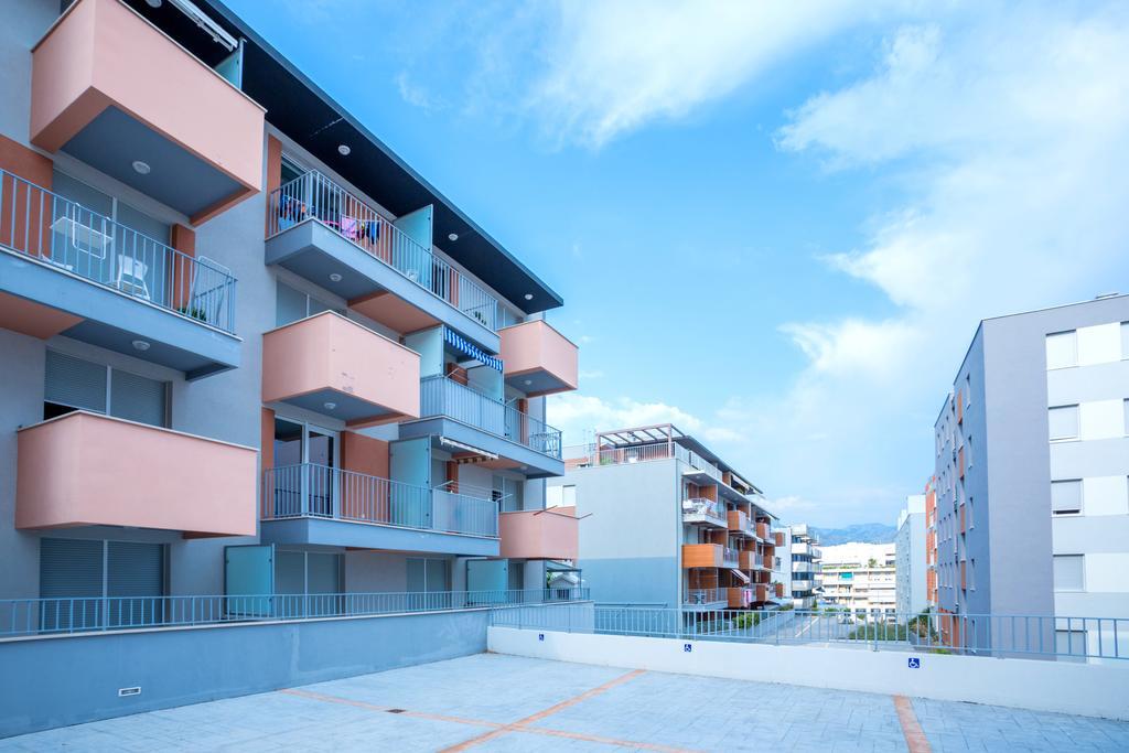 Teuta - Private Parking Apartmán *