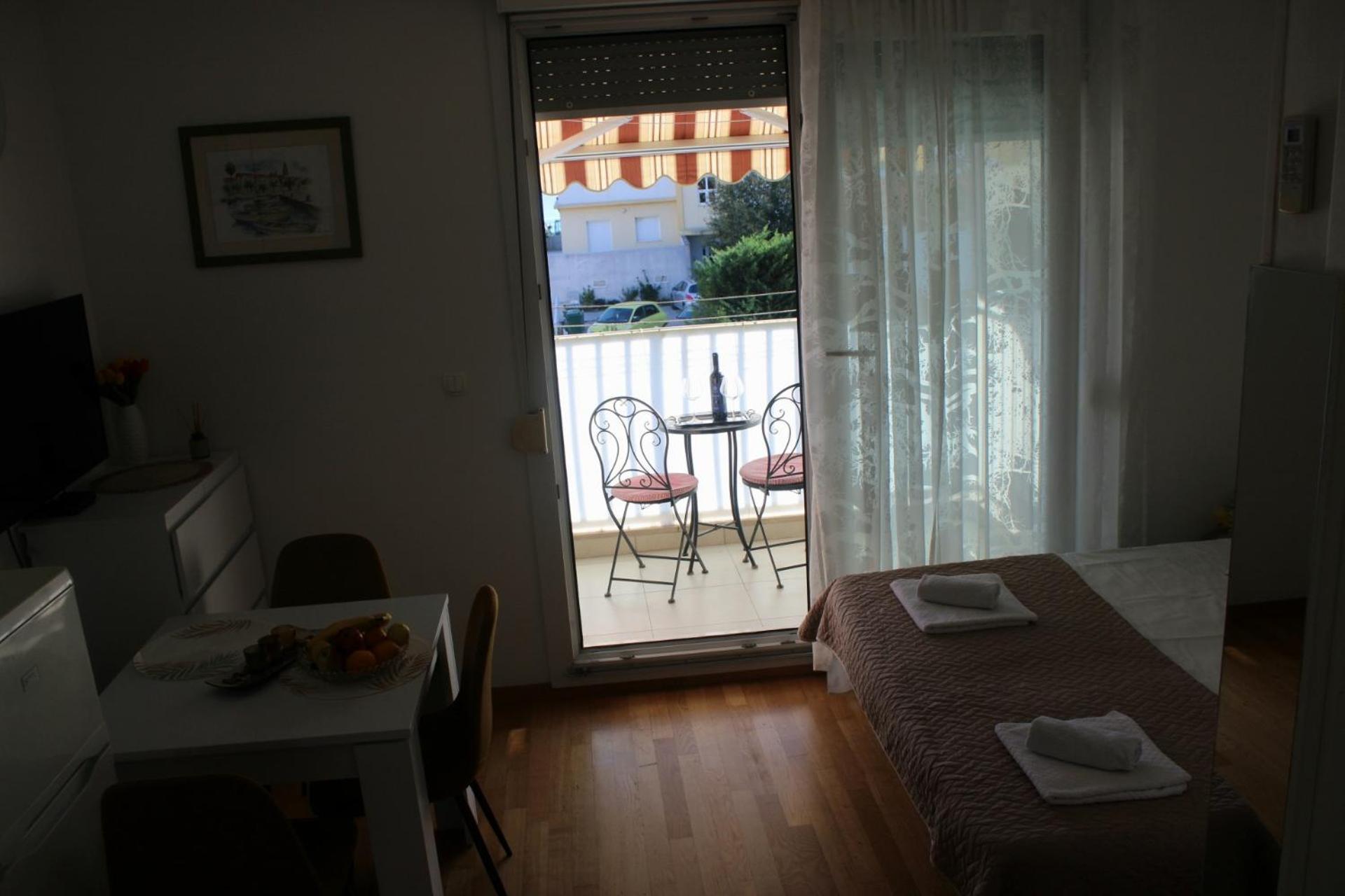 Teuta - Private Parking *